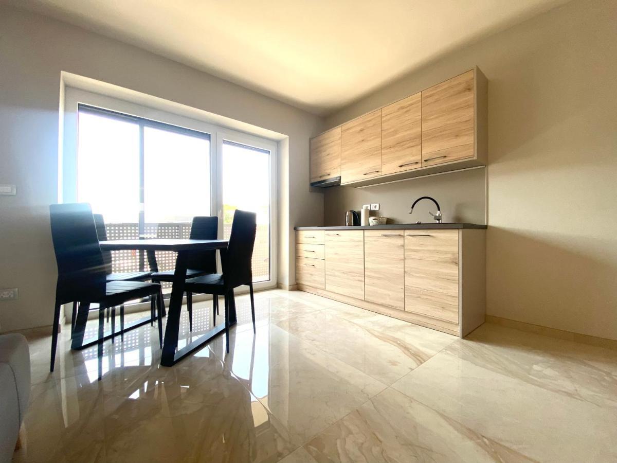 Rooms And Apartments Lisjak Koper Exterior photo